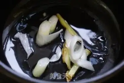 Make Duck blood fan soup step 2