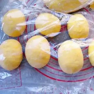 Make Little yellow bean bag step 10