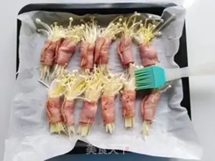 Make Bacon pins and mushrooms step 5