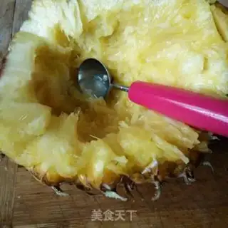 Make Pineapple rice step 2