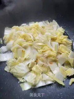Make Shrimp-covered cabbage step 1