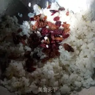 Make Pineapple rice step 5