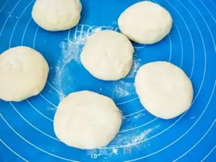 Make Hot pasta pie step 1