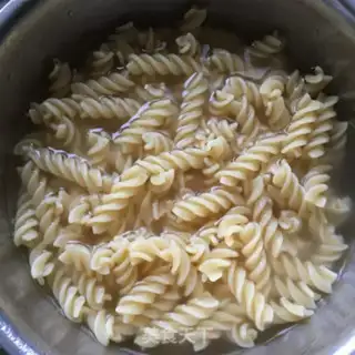 Make Tomato egg pasta step 0