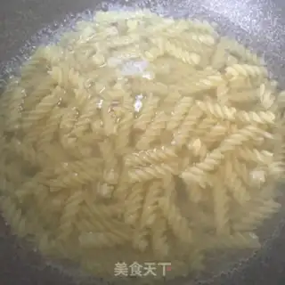 Make Tomato egg pasta step 1