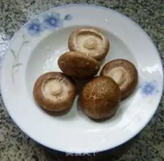 Make Fry mushrooms step 0