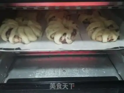 Make Homemade red bean bread step 11
