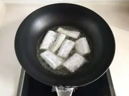 Make Jell-O fish step 3