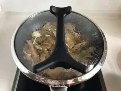Make Jell-O fish step 8