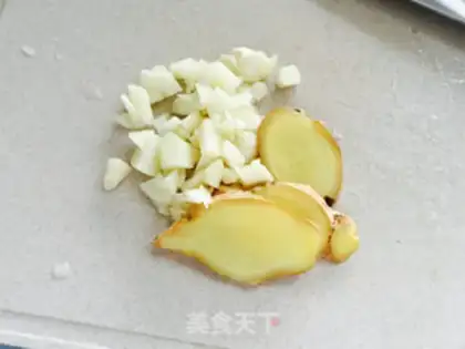 Make Garlic fried meat step 2
