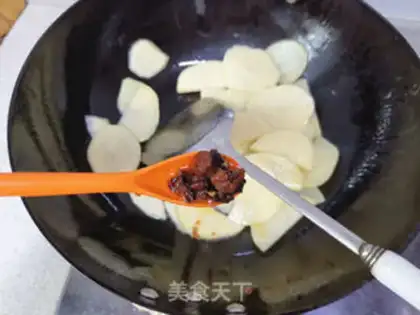 Make Abalone dry potatoes step 3
