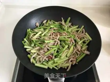 Make Garlic fried meat step 6