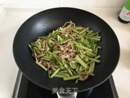 Make Garlic fried meat step 8