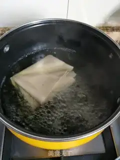 Make Almond bean gravy step 2
