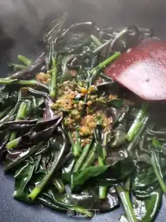 Make Garlic pickles step 4