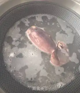 Make Chili with squid step 1