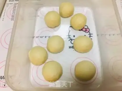 Make The tuna milk roll step 3