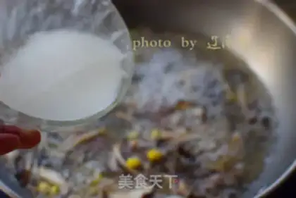 Make Beef fungus soup step 5