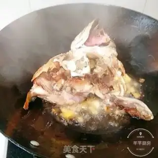 Make Fishheads with red potato fans step 4