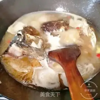Make Fishheads with red potato fans step 5