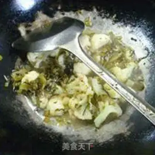 Make Gold mushrooms and cuisine step 8