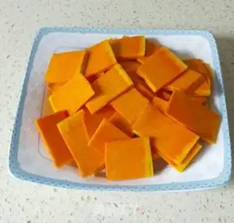 Make Pumpkin roses step 2