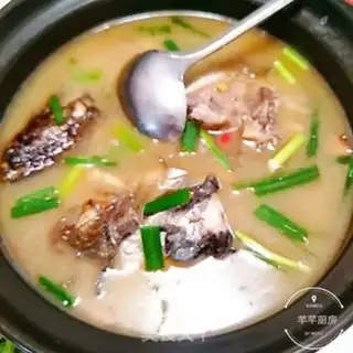 Make Fishheads with red potato fans step 8
