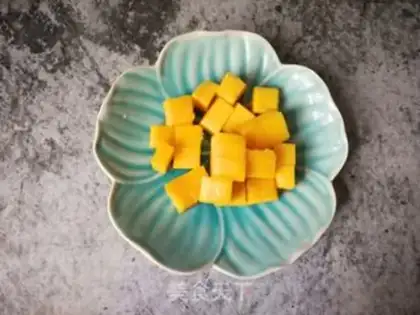 Make A fan dish step 5