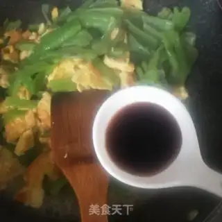 Make Spinach and fried eggs step 6