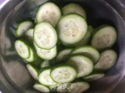 Make The cucumbers step 1