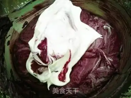 Make Blueberry stake ice cream cake step 5