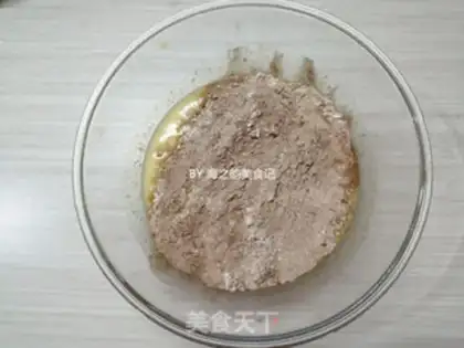Make Banana chocolate marfin cake step 3