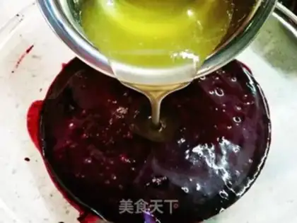 Make Blueberry stake ice cream cake step 11