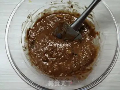 Make Banana chocolate marfin cake step 5