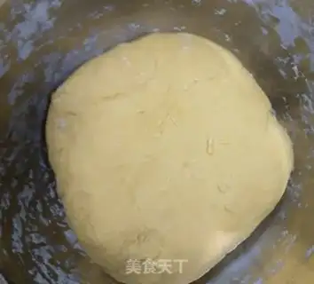 Make Pumpkin rolls step 1