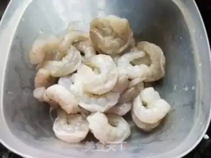 Make Shrimp noodles step 2