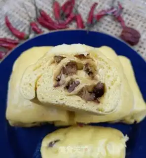 Make Pumpkin rolls step 8