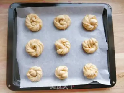 Make Cinnamon twist step 16