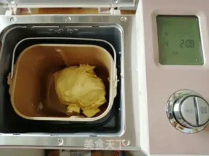 Make One-key sweet bread step 4