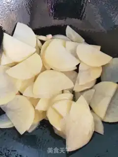 Make Korean chili potatoes step 3
