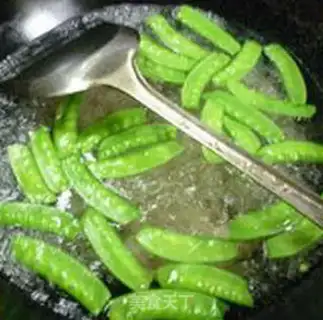 Make Dutch bean buns and cabbage step 5