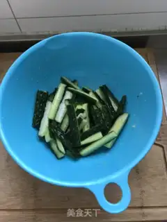Make Cracker cucumber step 0