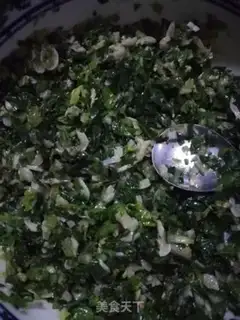 Make Tomato acid soup dumplings step 1