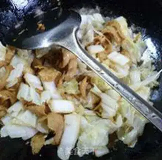 Make Dutch bean buns and cabbage step 7