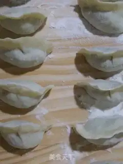 Make Tomato acid soup dumplings step 2