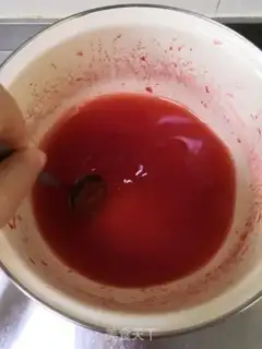 Make Strawberry ice powder step 3