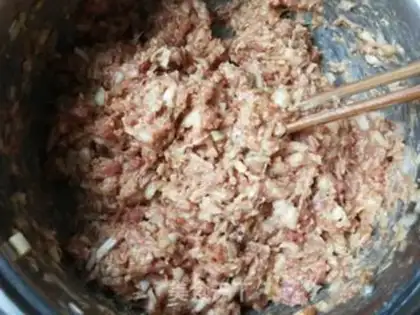 Make Spicy bouquet of pork step 8