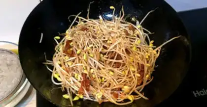 Make A bean sprouts fan step 2