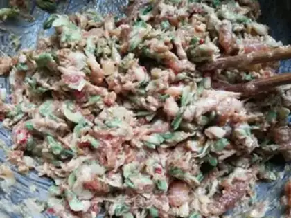 Make Spicy bouquet of pork step 12