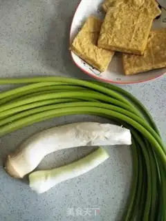 Make Garlic fried tofu step 0